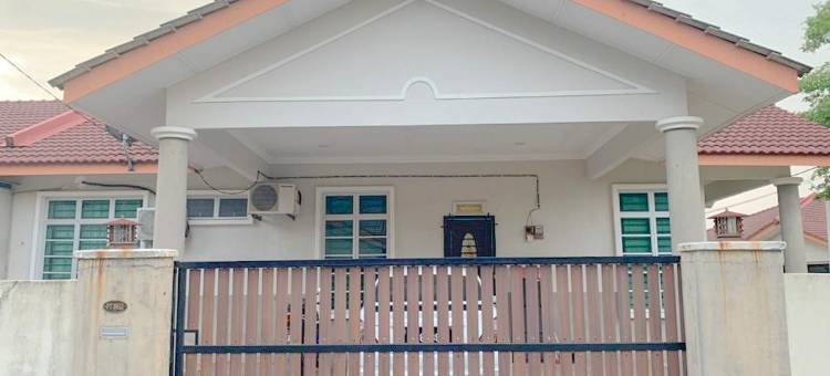 位于甘榜武吉光的3卧室独栋房屋-平方米|带2个独立浴室(Rumaa Inn, Kemaman)图片