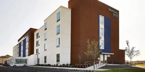 斯普林菲爾德北SpringHill Suites酒店