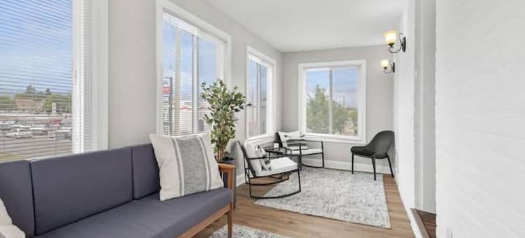 韦恩堡市中心焕然一新的度假屋!(Beautifully Refreshed Home Close to Downtown FW!)图片