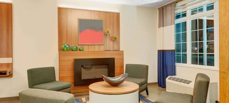 费城机场雷德利麦客达套房酒店(Microtel Inn & Suites by Wyndham Philadelphia Airport Ridley)图片