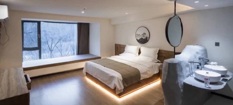 桦树林·伴山观景侘寂美学Villa度假民宿(五爷庙殊像寺店)图片