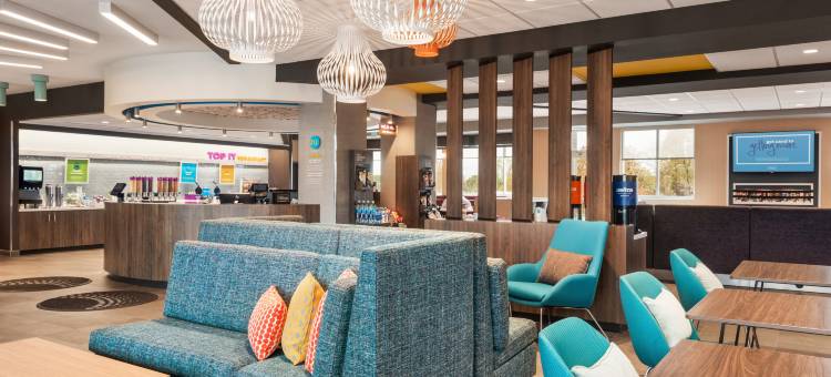 密尔沃基布鲁克菲尔德希尔顿Tru酒店(Tru by Hilton Milwaukee Brookfield)图片