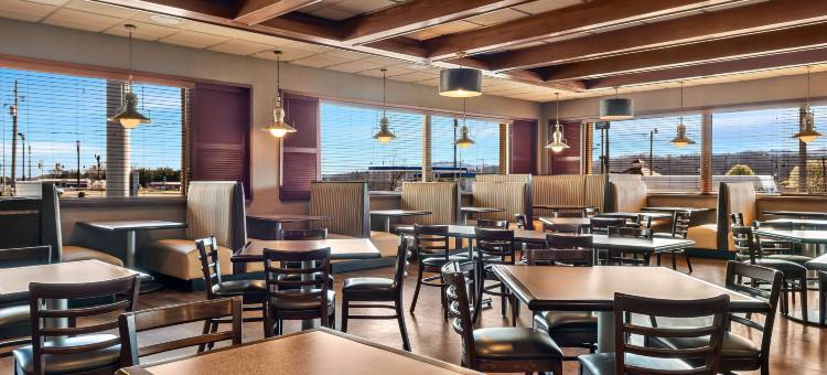纽波特口贝斯特韦斯特酒店(Best Western Newport Inn)图片