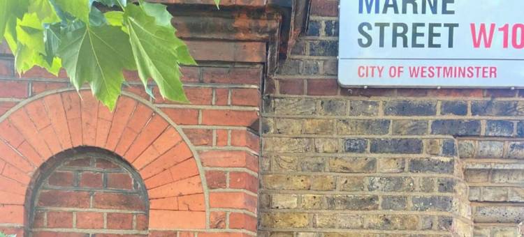 诺丁山联排别墅 - 可住5人/宠物可带/电视/无线网络(TownHouse by Notting Hill - Sleeps5 PetsOk Tv Wifi)图片