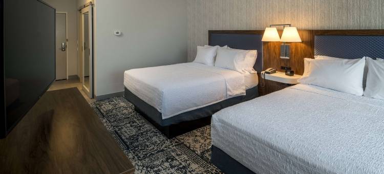 欢朋旅馆套房亨廷顿市中心(Hampton Inn and Suites Huntington Downtown)图片