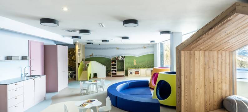 蒙塔丰The Leading Hotels of the World福肯斯泰纳家庭酒店(Falkensteiner Family Hotel Montafon - the Leading Hotels of the World)图片