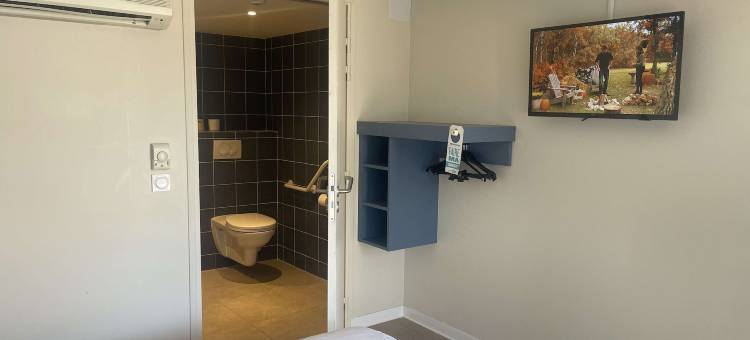 蒙彼利埃圣让德韦达 - 拉佩里埃基里亚德直营酒店(Hôtel Kyriad Direct Montpellier Saint Jean de Vedas La Peyriere)图片