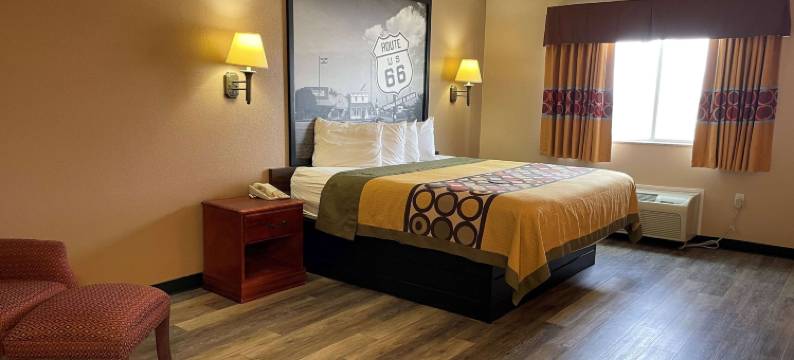 罗拉速8酒店(Super 8 by Wyndham Rolla)图片