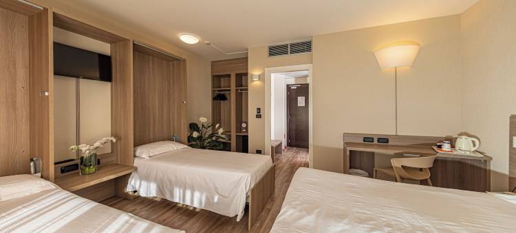 唐纳特洛伊莫纳酒店(Hotel Donatello Imola)图片