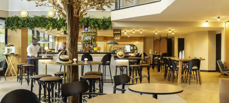 巴黎叙雷纳尼隆尚诺富特酒店(Novotel Paris Suresnes Longchamp)图片