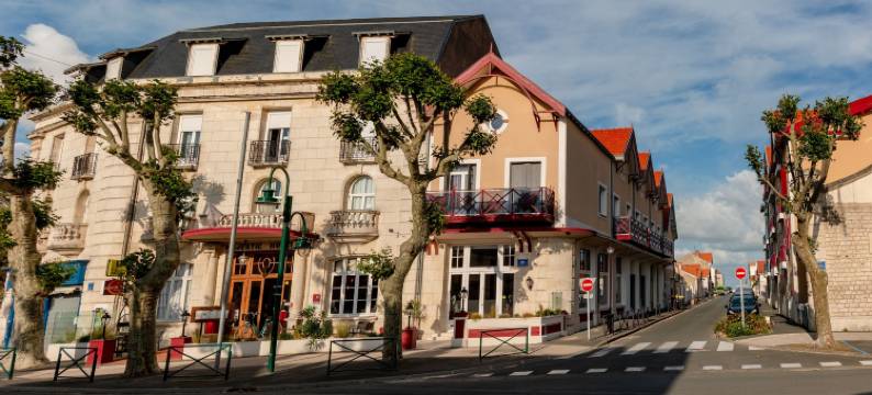 莫扎斯迪酒店(Logis Hotel Majestic Chatelaillon Plage - la Rochelle)图片