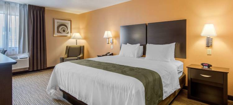 阿尔伯克基北凯艺套房酒店-近气球嘉年华公园(Quality Inn & Suites Albuquerque North near Balloon Fiesta Park)图片