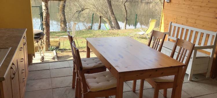 有划船体验的萨扎瓦河边小屋(Sazava River Cottage with Boating Experience)图片