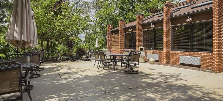 郊区开间 阿尔图纳(Suburban Studios)图片