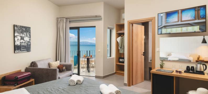 埃利亚阿吉亚玛琳娜酒店(Elia Agia Marina Hotel)图片