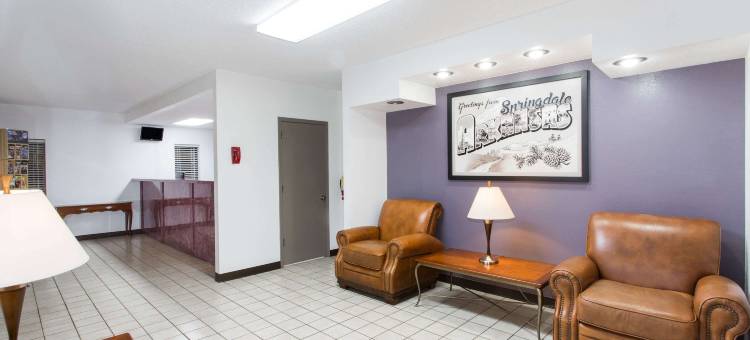 斯普林代尔速8酒店(Super 8 by Wyndham Springdale AR)图片