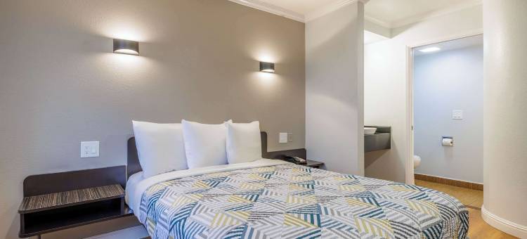 奥本6号汽车旅馆(Motel 6 Auburn, CA)图片