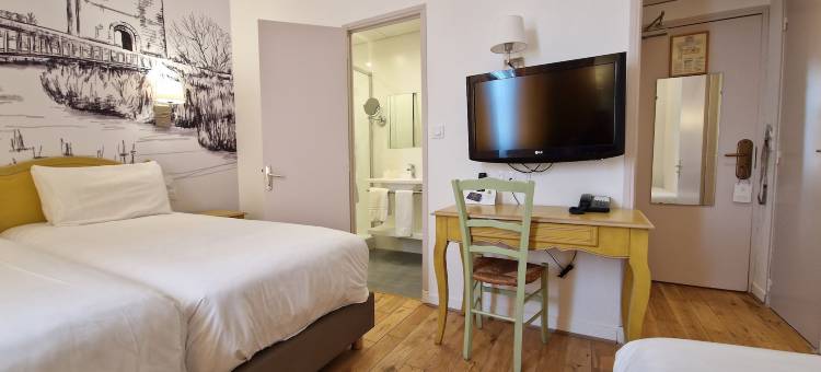 莱斯维涅斯布兰彻斯酒店(Logis Vignes Blanches Hôtel Cosy et Restaurant de Terroir)图片