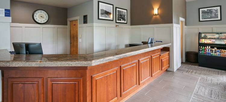 韦斯利贝斯特韦斯特优质套房酒店(Best Western Wesley Inn  Suites)图片