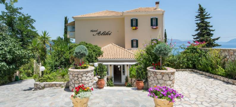 卡马里酒店(Aliki Hotel)图片