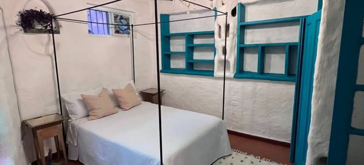 高迪之家(Casa Gaudí)图片