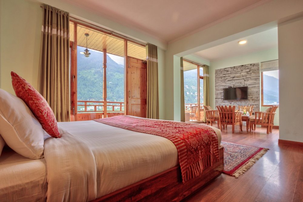 Snow Flakes Resort and Spa Centrally Heated Luxury Resort Over view