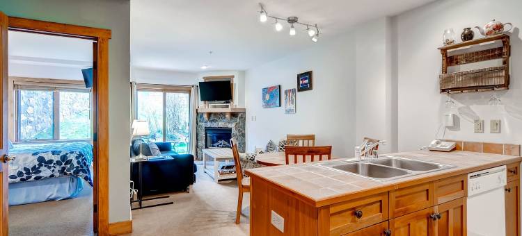 赤鹰 2207 号旅馆(Red Hawk Lodge 2207)图片