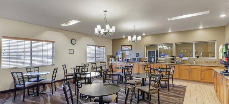 费尔斯通贝斯特韦斯特套房酒店(Best Western Firestone Inn  Suites)图片