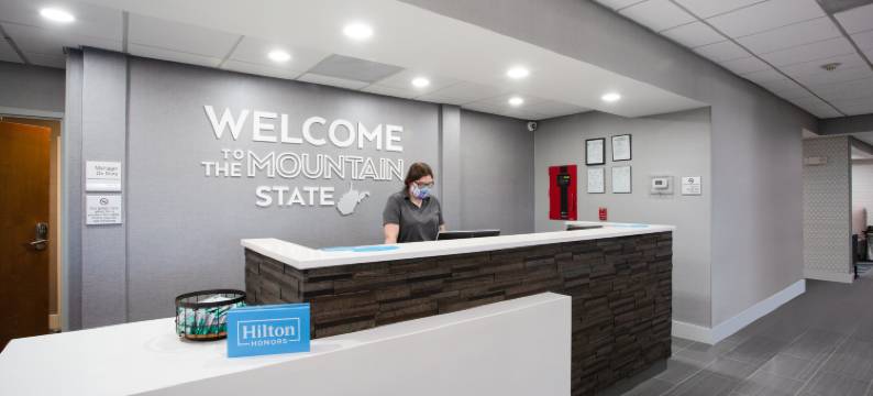 希尔顿欢朋酒店-埃尔金斯斯(Hampton Inn Elkins)图片
