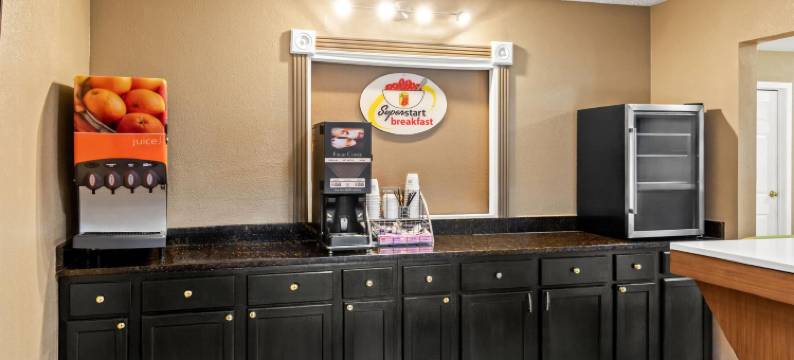 俄亥俄辛辛那提/斯普林代尔温德姆速 8 酒店(Super 8 by Wyndham Cincinnati/Springdale Oh)图片