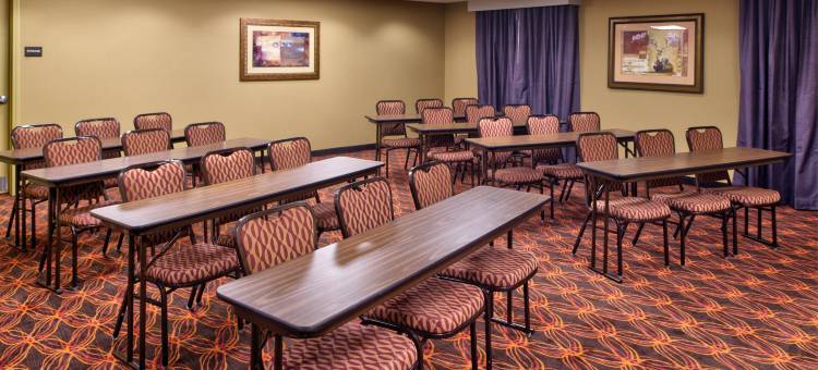 希尔顿欢朋套房酒店-赖夫尔(Hampton Inn & Suites Rifle)图片