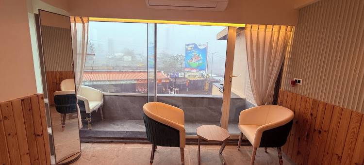 Ikonic酒店 - Bhushi Dam Lonavala(Ikonic Hotel - Bhushi Dam Lonavala)图片