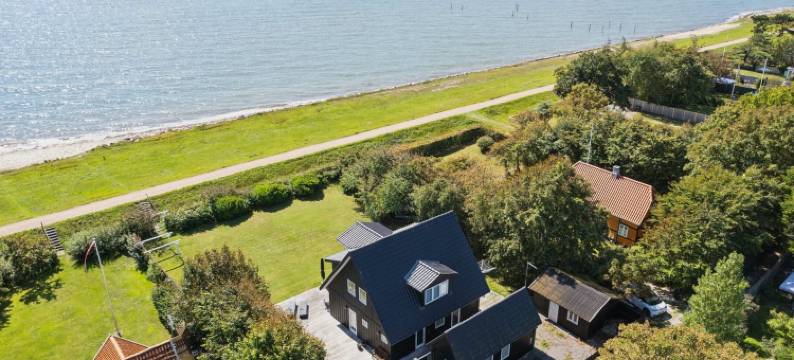 "Esme" - 30m from the Sea图片