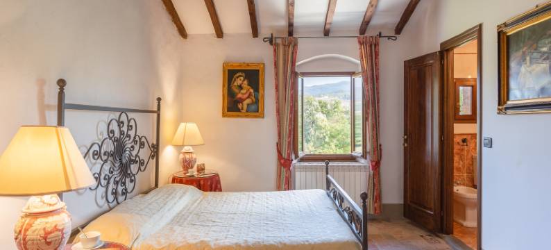 Villa in Mugello Hills with Private Pool图片