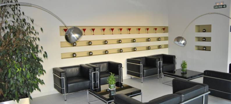 Holiday Inn Express 潘普洛纳(Holiday Inn Express PAMPLONA by IHG)图片