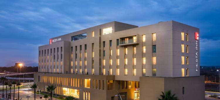 锡劳内陆港嘉年华酒店(Fiesta Inn Silao Puerto Interior)图片