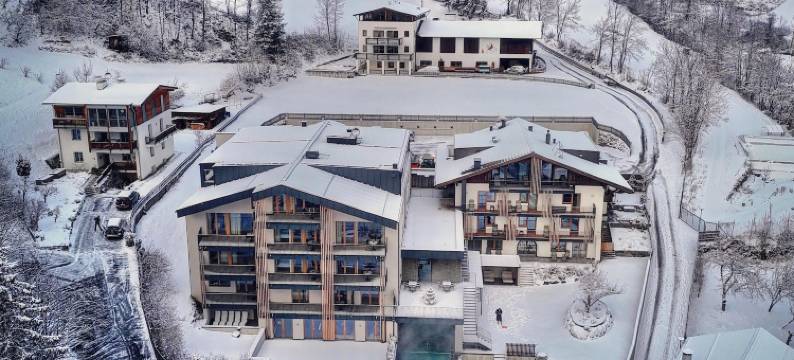 马拉亚斯豪华套房及公寓(Maraias - Luxury Suites & Apartments)图片