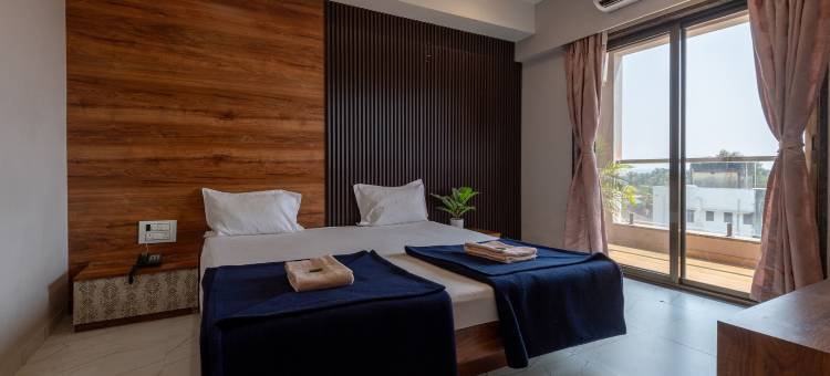 阿拉迪亚皇冠酒店(Hotel Aaradhya Crown)图片