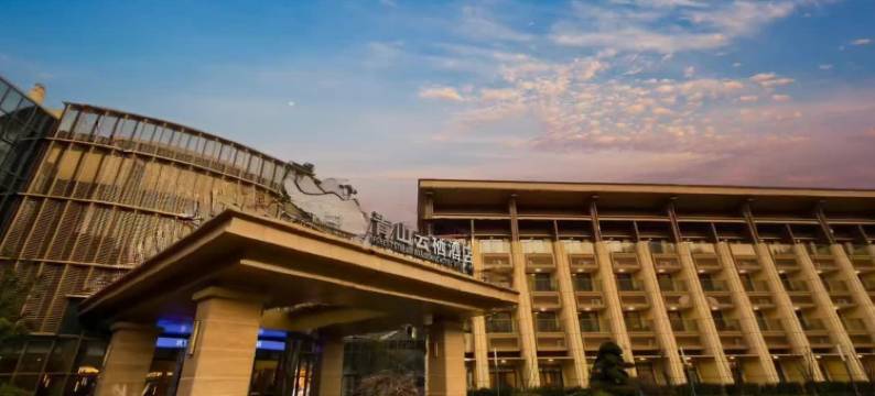 青山云栖酒店(随州市银杏谷度假区店)图片