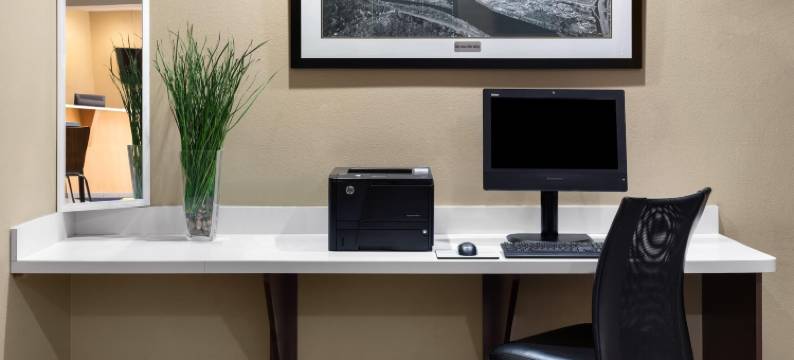 圣克莱尔斯维尔-惠灵Wv区速8酒店(Super 8 by Wyndham St. Clairsville Oh/Wheeling WV Area)图片