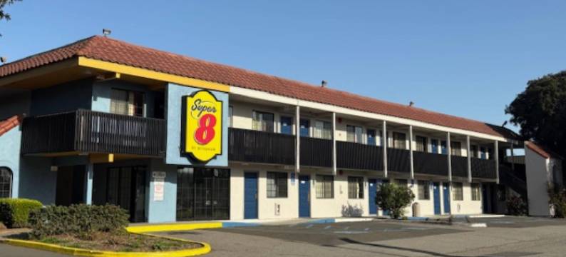 温德姆速8酒店佩塔卢马(Super 8 by Wyndham Petaluma)图片