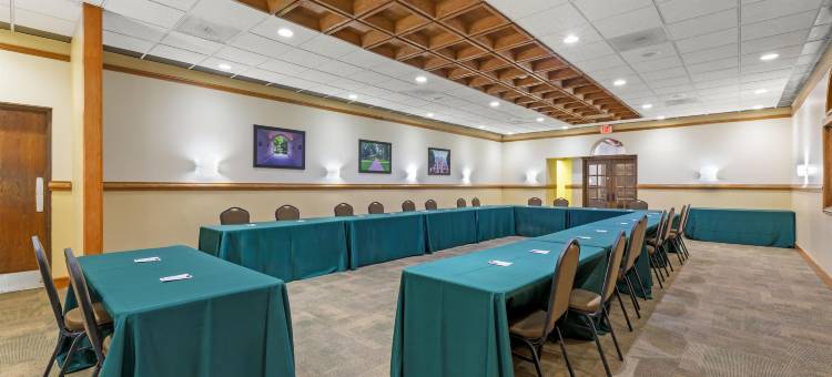 伍斯特贝斯特韦斯特优质酒店及会议中心(Best Western Plus Wooster Hotel  Conference Center)图片