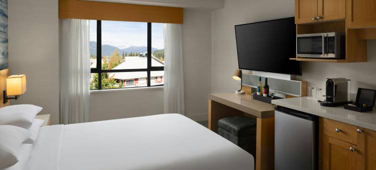 惠斯勒村德尔塔套房酒店(Delta Hotels Whistler Village Suites)图片