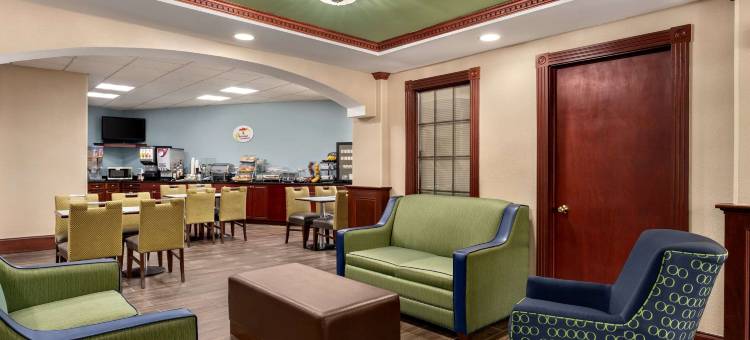 西格林威治-普罗维登斯温德姆速8酒店(Super 8 by Wyndham West Greenwich/Providence)图片