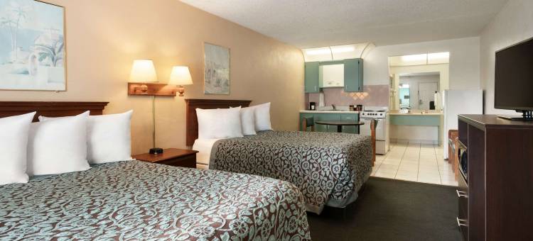 克利尔沃特/中央温德姆戴斯酒店(Days Inn by Wyndham Clearwater/Gulf to Bay)图片