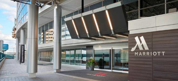 多伦多市中心万豪酒店(Toronto Marriott City Centre Hotel)图片