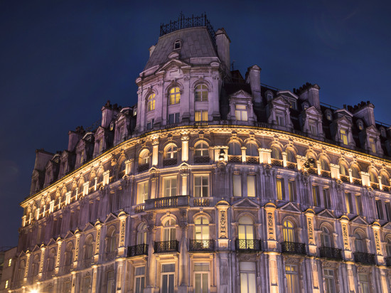 伦敦皮卡迪利提斯特尔酒店