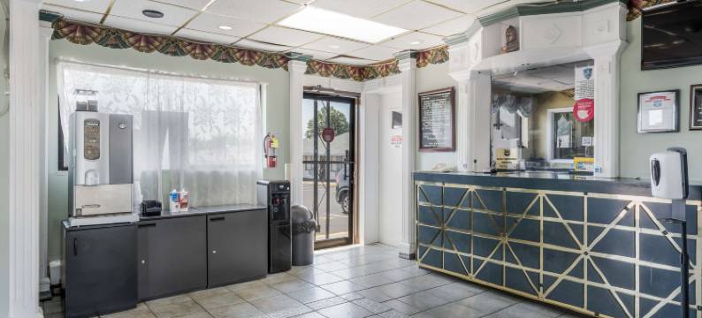 特雷沃斯骑士酒店(Knights Inn Trevose)图片