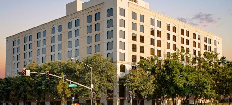 圣塔安那希尔顿逸林酒店-泽萨酒店(Hotel Zessa Orange County Airport, a DoubleTree by Hilton)图片