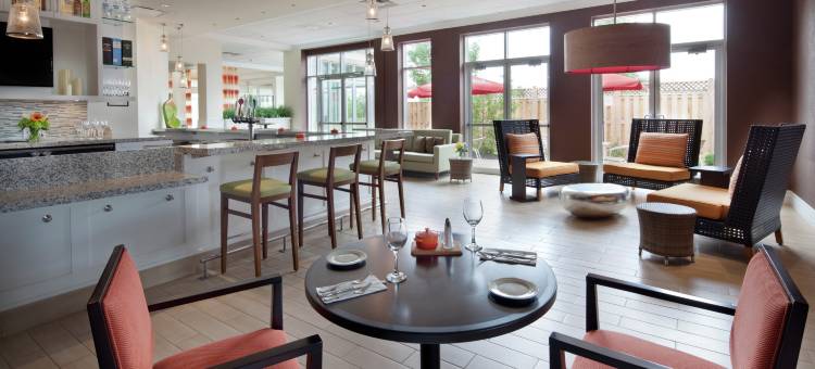 蒙特利尔机场希尔顿花园旅馆(Hilton Garden Inn Montreal Airport)图片